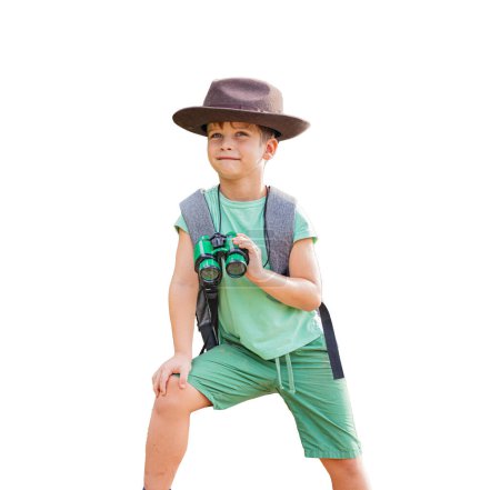 Téléchargez les photos : Drôle garçon enfant petit touriste garçon avec jumelles - en image libre de droit