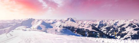 Téléchargez les photos : Pengelstein, Vacances de ski au Tyrol, Autriche - en image libre de droit