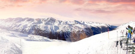 Téléchargez les photos : Obergurgel Hochgurgel, Vacances de ski au Tyrol, Autriche - en image libre de droit