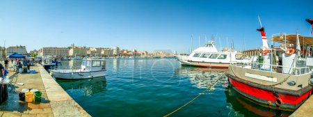 Téléchargez les photos : Marina de Marseille, Sud de la France - en image libre de droit