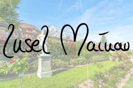Téléchargez les photos : Insel Mainau, handwritten with a photo of the place in the background - en image libre de droit
