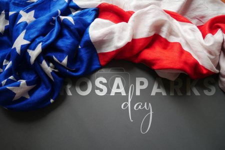 Téléchargez les photos : Rosa Parks Day avec drapeau américain. Honneur au leader des droits civiques. - en image libre de droit