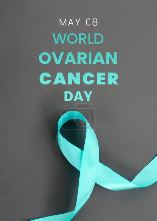 Foto de Día Mundial del Cáncer de Ovario con conciencia de la cinta. Cinta Teal. - Imagen libre de derechos