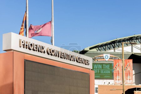 Téléchargez les photos : Phoenix, AZ, États-Unis - 28 octobre 2023 : Le Phoenix Convention Center est un lieu d'événements situé au centre-ville de Phoenix, près du stade de baseball Chase Field.. - en image libre de droit