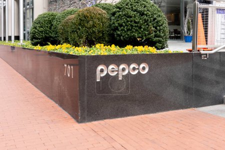 Foto de Washington D.C., EE.UU. - 13 de enero de 2020: La entrada de la sede de PEPCO en Washington D.C., EE.UU. La Potomac Electric Power Company (PEPCO) es una empresa pública de servicios públicos. - Imagen libre de derechos