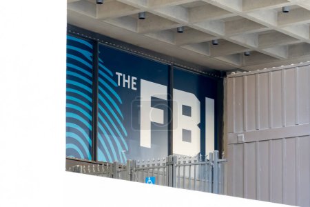 Téléchargez les photos : Washington, DC, États-Unis- 12 janvier 2020 : Signature du Federal Bureau of Investigation (FBI) à l'entrée du bâtiment de leur siège social à Washington, DC, États-Unis. - en image libre de droit