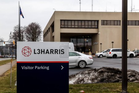 Foto de Rochester, Nueva York, EE.UU. - 3 de marzo de 2020: Edificio de oficinas L3Harris en Rochester, Nueva York, EE.UU. L3Harris Technologies (L3Harris) es una empresa de tecnología estadounidense. - Imagen libre de derechos