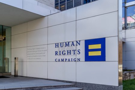 Téléchargez les photos : Washington, D.C., États-Unis- 1er mars 2020 : Signature du siège de la Campagne des droits de l'homme à Washington, D.C., États-Unis, le plus grand groupe de plaidoyer LGBTQ et organisation de lobbying politique aux États-Unis. - en image libre de droit
