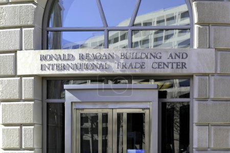 Foto de Washington, D.C., EE.UU. - 12 de enero de 2020: Señal de Centro de Comercio Internacional (ITC) en Washington, D.C., EE.UU. El ITC es la agencia conjunta de la Organización Mundial del Comercio y las Naciones Unidas. - Imagen libre de derechos