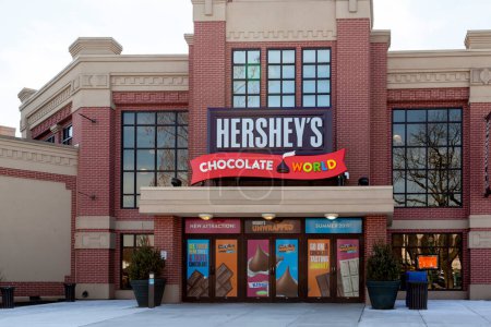 Téléchargez les photos : Pennsylvanie, New York, États-Unis - 2 mars 2020 : Hersheys Chocolate World store in Pennsylvania, New York, États-Unis. Hershey est une entreprise américaine et l'un des plus grands fabricants de chocolat au monde - en image libre de droit