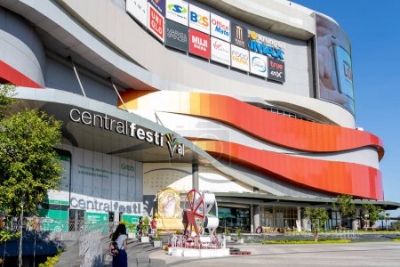 Photo for Chiang Mai, Thailand - November 21, 2018: Exterior of Central Festival Chiang Mai, the first full-scale lifestyle shopping centre. - Royalty Free Image