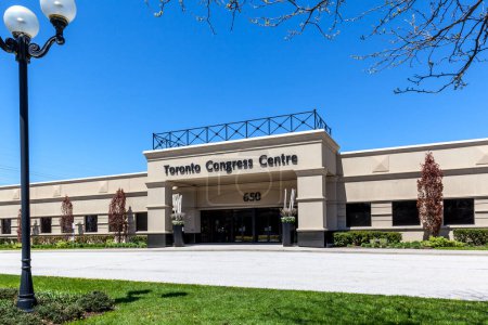Téléchargez les photos : Etobicoke, Ontario, Canada - Le 13 mai 2018 : Le Toronto Congress Centre (TCC) est un complexe d'événements, de réunions et de foires commerciales à Etobicoke à Toronto, Ontario, Canada - en image libre de droit