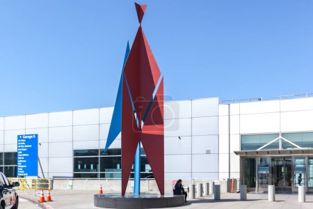 Téléchargez les photos : San Francisco, Californie, États-Unis - 28 février 2018 : Oeuvre d'art à l'aéroport international de San Francisco. SFO est l'un des aéroports les plus fréquentés aux États-Unis. - en image libre de droit