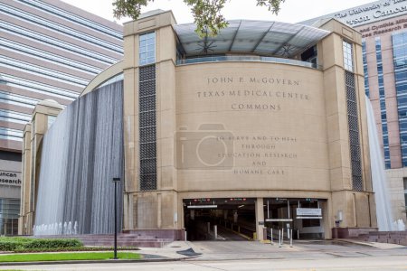 Téléchargez les photos : Houston, Texas, États-Unis - 22 septembre 2018 : The John P. McGovern Texas Medical Center Commons à Houston, États-Unis. - en image libre de droit