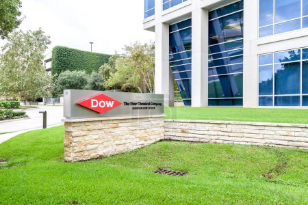 Téléchargez les photos : Houston, Texas, États-Unis - 22 septembre 2018 : Signature de Dow au Houston Dow Center, Dow est une multinationale chimique américaine. - en image libre de droit