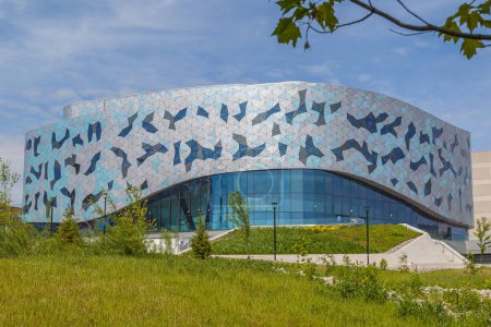 Téléchargez les photos : TORONTO, CANADA- 28 MAI 2017 : Le Bergeron Centre for Engineering Excellence de l'Université York, à Toronto, a officiellement ouvert ses portes le 8 avril 2016. - en image libre de droit