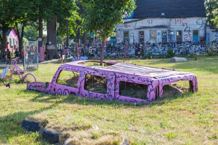 Foto de DETROIT, EE.UU. - 18 de junio de 2016: El Proyecto Heidelberg en Detroit, Michigan, EE.UU. El Proyecto Heidelberg es un proyecto de arte al aire libre en Detroit, Michigan que encontró Tyree Guyton en 1986. - Imagen libre de derechos
