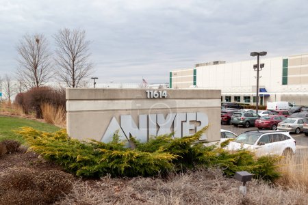 Téléchargez les photos : Alsip, Illinois, États-Unis - 29 mars 2022 : Anixter National Distribution Center à Alsip, Illinois, États-Unis. Anixter International Inc. est une entreprise qui fournit des biens et services. - en image libre de droit
