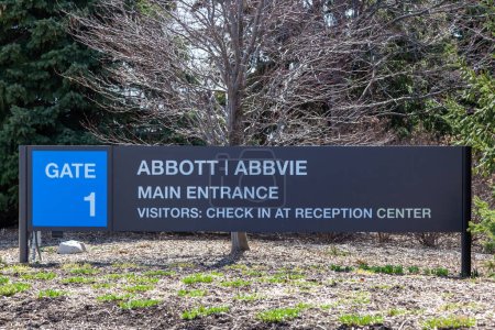 Téléchargez les photos : Abbott Park, Illinois, États-Unis - 27 mars 2022 : Un panneau Abbvie est affiché à Abbott Park, Illinois, États-Unis. AbbVie est une société biopharmaceutique américaine cotée en bourse. - en image libre de droit