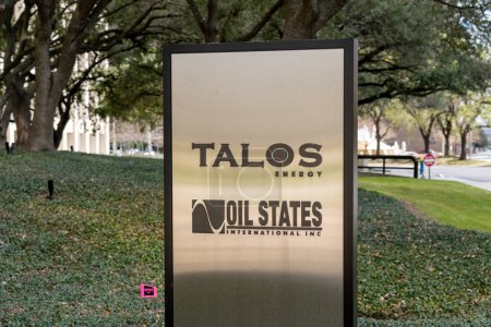 Téléchargez les photos : Houston, Texas, États-Unis - 13 mars 2022 : Signature de Talos Energy à son siège social à Houston, Texas, États-Unis. Talos Energy Inc. est une compagnie pétrolière et gazière américaine. usage rédactionnel uniquement. - en image libre de droit