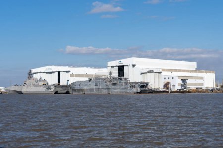 Foto de Vista a distancia del puerto industrial - Imagen libre de derechos