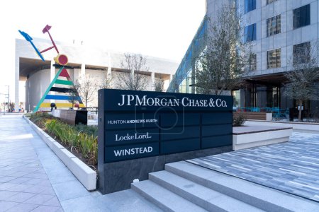 Photo for Houston, Texas, USA - February 27, 2022: The entrance to JPMorgan Chase Co.s office building in Houston. JPMorgan Chase Co. is an American multinational investment bank and financial service - Royalty Free Image