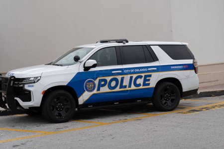 Téléchargez les photos : Orlando, Floride, États-Unis- 21 janvier 2022 : Une voiture de police à Orlando, Floride, États-Unis. - en image libre de droit