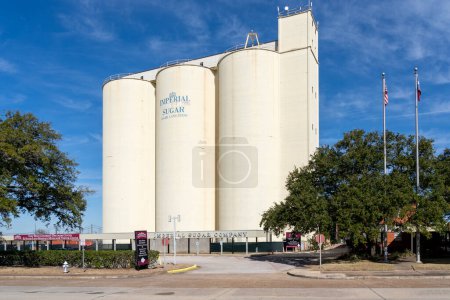 Téléchargez les photos : Sugar Land, Texas, États-Unis - Février 14, 2022 : Ancienne raffinerie de sucre impériale dans Sugar Land, Texas, États-Unis, un important producteur de sucre américain et distributeur. - en image libre de droit