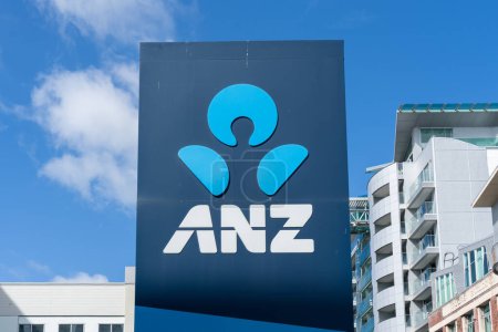 Téléchargez les photos : Wellington, Nouvelle-Zélande - 10 février 2024 : Signature et logo ANZ à leur succursale de Wellington, Nouvelle-Zélande. ANZ est la plus grande banque institutionnelle d'Australie. - en image libre de droit