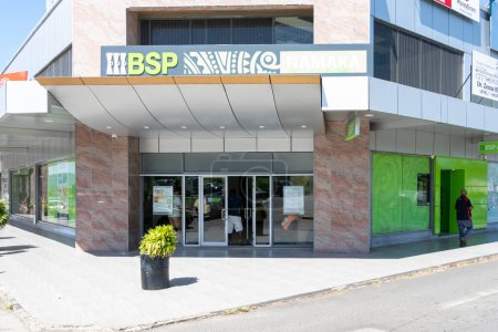 Téléchargez les photos : Nadi, Fidji - 1er mars 2024 : Une succursale bancaire BSP à Nadi, Fidji. BSP Financial Group Limited est la plus grande banque de Papouasie-Nouvelle-Guinée - en image libre de droit