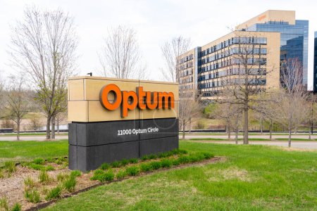 Foto de Sede de Optum en Eden Prairie, Minnesota, EE.UU., 5 de mayo de 2023. Optum, Inc. es un proveedor de servicios de salud estadounidense, una subsidiaria de UnitedHealth Group. - Imagen libre de derechos