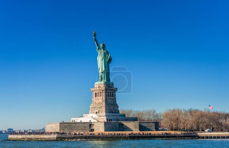 Foto de Statue of Liberty on Liberty Island. USA. - Imagen libre de derechos
