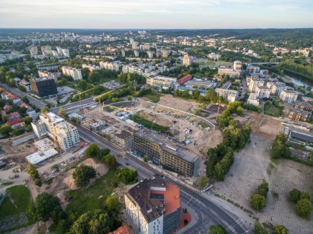 Téléchargez les photos : Ancien stade Zalgiris détruit à Vilnius, Lituanie. - en image libre de droit