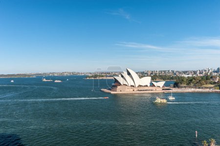Téléchargez les photos : Sydney Cityscape and Harbour in Background. Australie - en image libre de droit