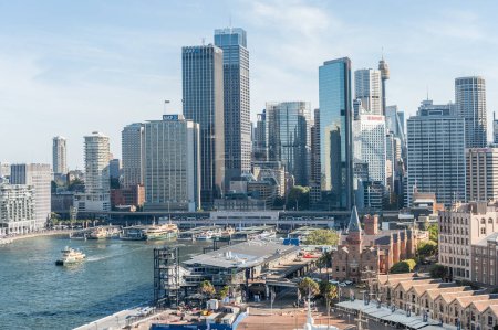 Téléchargez les photos : Sydney Cityscape and Harbour in Background. Australia - en image libre de droit