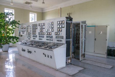 Téléchargez les photos : Control Room to Process in Steam Power Plant - en image libre de droit