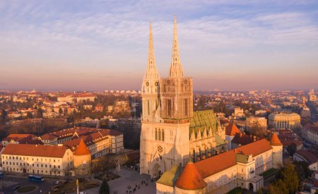 Téléchargez les photos : Zagreb Old Town And Cathedral in Background. Sightseeing Place in Croatia. Beautiful Sunset Light. Tourist Visiting Famous Place - en image libre de droit