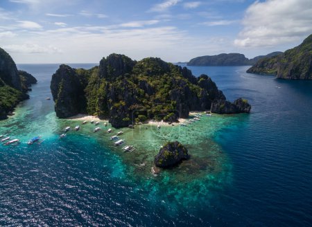 Téléchargez les photos : Shimizu Island in El Nido, Palawan, Philippines. Tour A route and Place - en image libre de droit