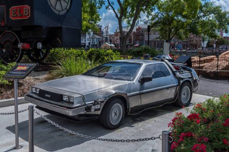 Foto de Back in Future Car in Universal Resort Orlando, Florida. USA - Imagen libre de derechos