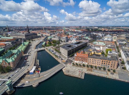 Téléchargez les photos : Copenhagen Cityscape, Danemark. Copenhague Vieille ville, Parlement danois, Bourse de Borsen, Palais Christiansborg - en image libre de droit