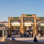SAMARKAND, UZBEKISTAN ON 15 OCTOBER 2019: The Siab Bazaar, is the largest bazaar in Samarkand, Uzbekistan.