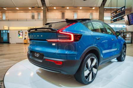 Téléchargez les photos : Volvo C40 Recharge 2022 Test Drive Day. Nouvelle voiture électrique. ECO futur. - en image libre de droit