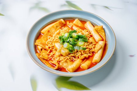 Photo for Rabokki, Korean style Stir-fried Instant Noodle : This dish is tteokbokki with ramen noodles. - Royalty Free Image