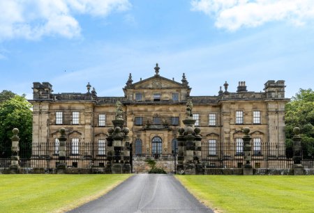 Photo for DUNCOMBE PARK, HELMSLEY, UK - MAY 29, 2023.  The front facade of The Duncombe Park House and estate near Helmsley in The North Yorkshire Moors national park - Royalty Free Image