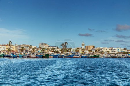 Foto de Barcos en un puerto pesquero en Mahdia, Túnez. Norte de África - Imagen libre de derechos