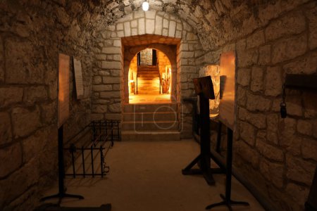 Téléchargez les photos : TERNOPIL, UKRAINE - 23 AOÛT 2023 Le musée des tortures sur le territoire de l'ancien château de Zbarazh - en image libre de droit