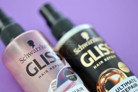 Photo for KYIV, UKRAINE - OCTOBER 31, 2023 Schwarzkopf Gliss hair repair products, split hair miracle and ultimate repair spray bottles. Schwarzkopf beauty branch founded by Hans Schwarzkopf in 1903 - Royalty Free Image