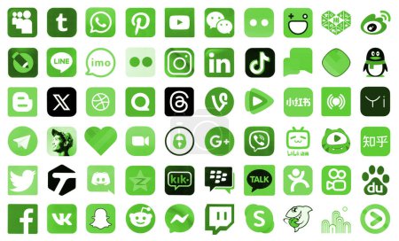 Téléchargez les photos : KYIV, UKRAINE - 1er AVRIL 2024 De nombreuses icônes des médias sociaux, messagers, plateformes de partage vidéo et autres services populaires et sites Web imprimés sur papier blanc en couleur verte - en image libre de droit