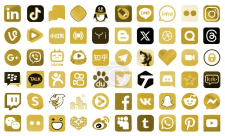Foto de KYIV, UCRANIA - 1 DE ABRIL DE 2024 Muchos iconos de las redes sociales, mensajeros, plataformas para compartir videos y otros servicios populares y sitios web impresos en papel blanco en color marrón - Imagen libre de derechos