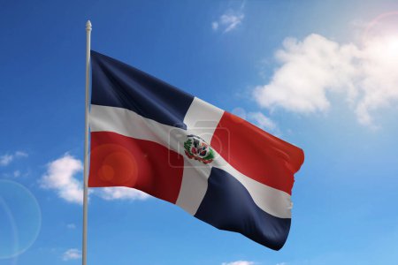 Téléchargez les photos : Drapeau de la République dominicaine sur ciel bleu. Illustration 3d. - en image libre de droit